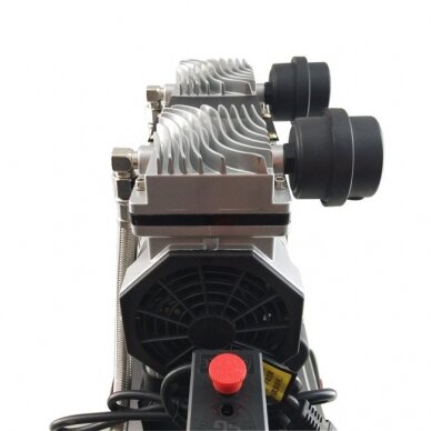 Oilless air compressor 24l 210L/min 8bar 1.2kW 3